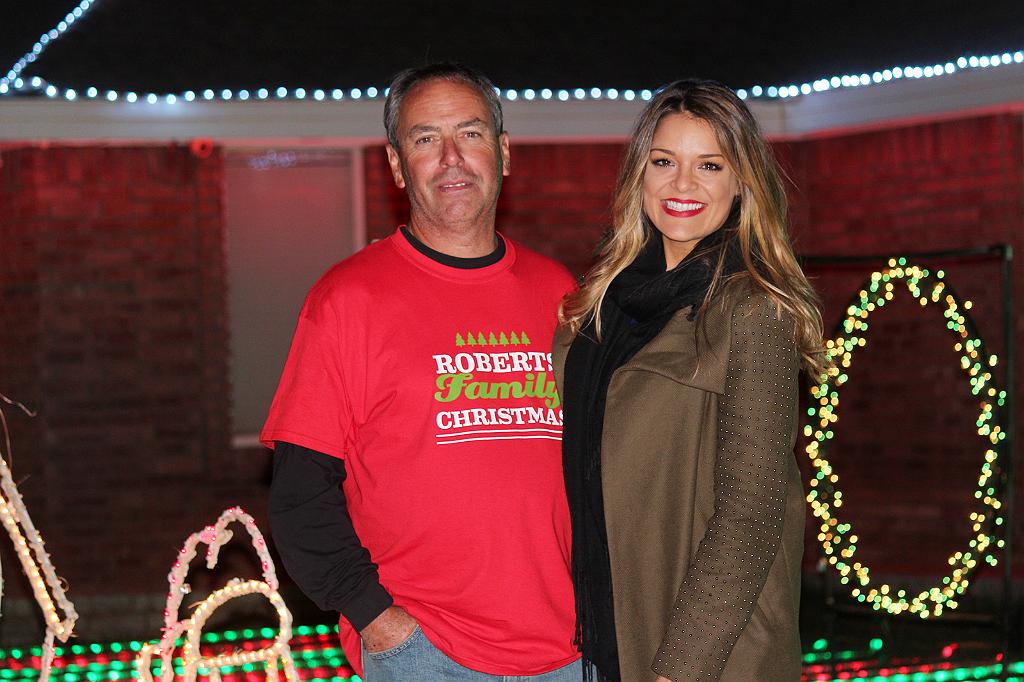 10-16roberts2.jpg - A pic with Sabrina Soto. Probably the most genuine tv 'star' I'll ever meet!